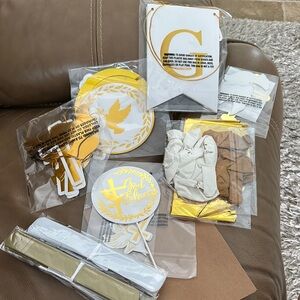 Gold and White “God Bless” w/ Doves & Crosses Party Decoration Set NWT